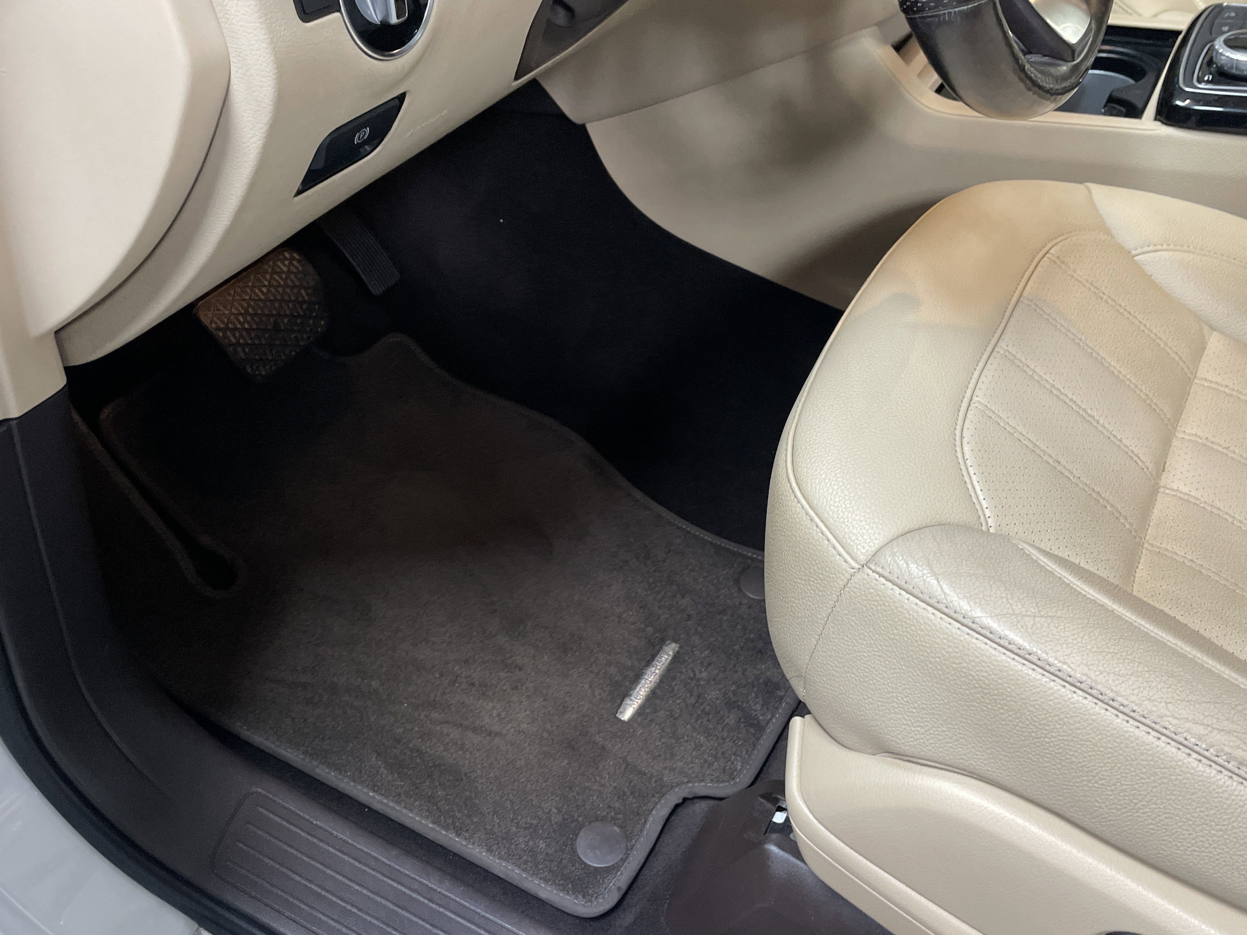 Used 2018 Mercedes-Benz GLS 450 4MATIC image 17