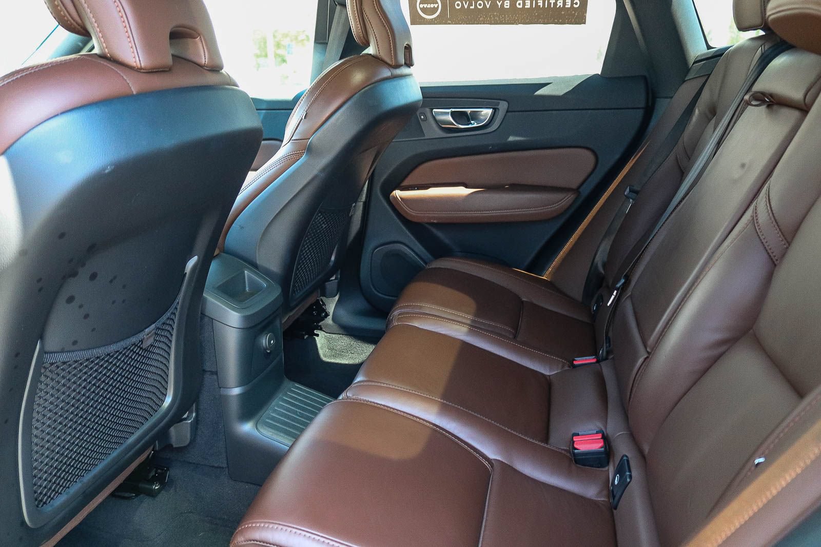 Used 2024 Volvo XC60 T8 Ultimate w/ Protection Package Premier AWD/4WD image 19