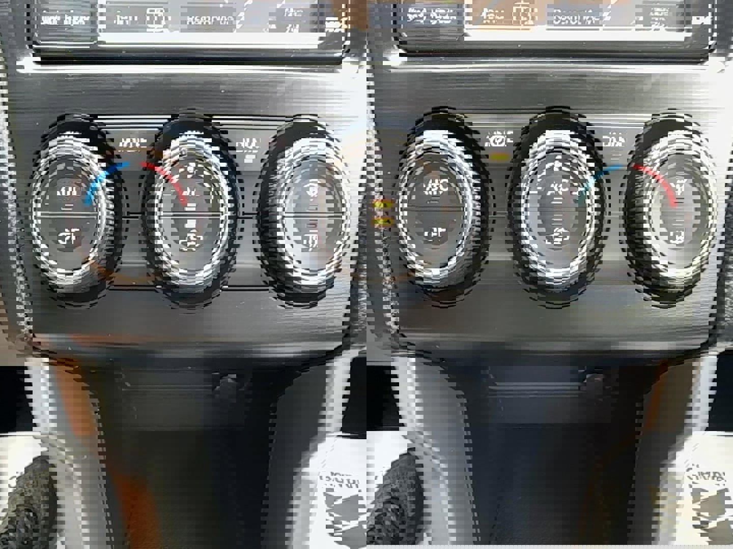 Used 2014 Subaru Forester 2.5i Touring image 10