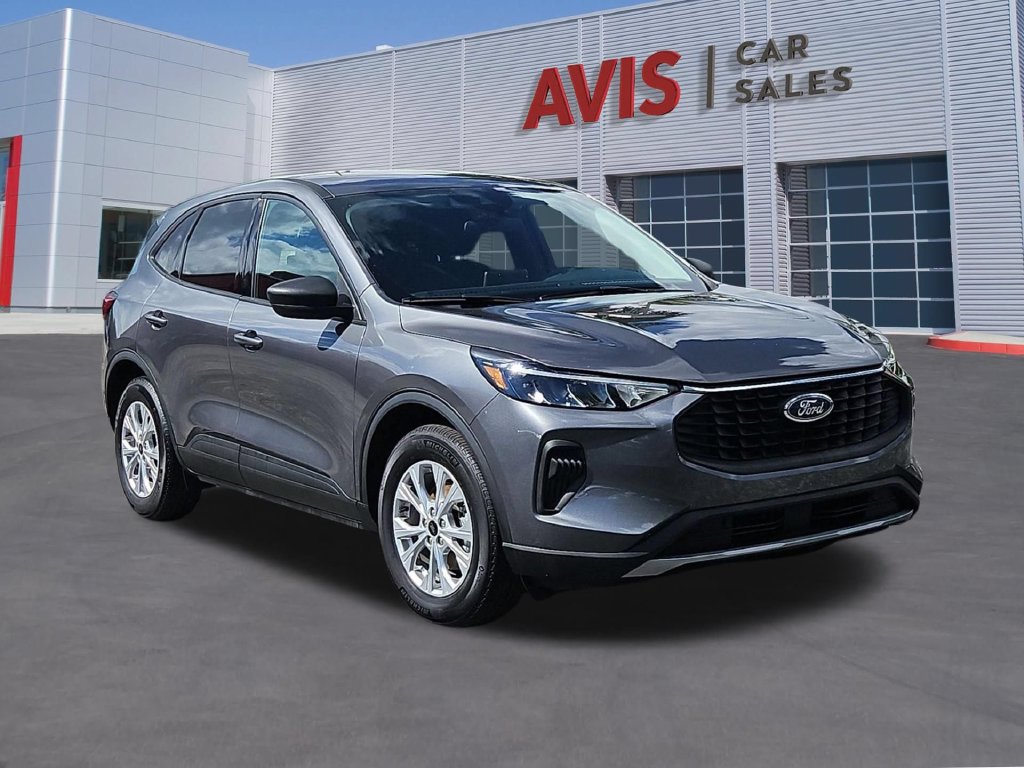 Used 2025 Ford Escape Active FWD image 3