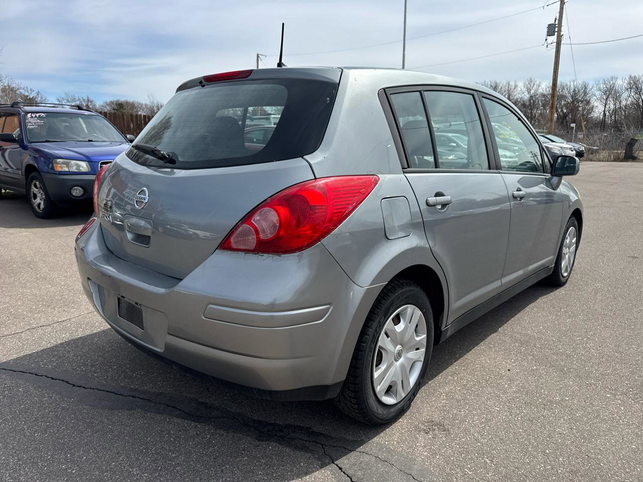 Used 2011 Nissan Versa 1.8 S image 5