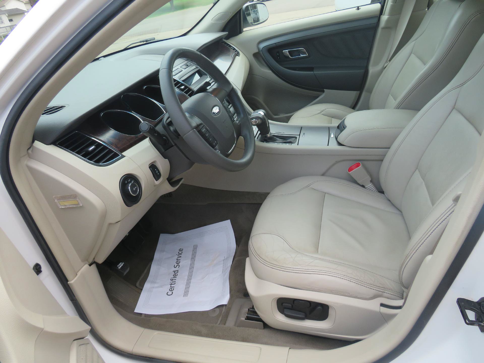 Used 2011 Ford Taurus SEL w/ 201A Rapid Spec Order Code FWD image 3