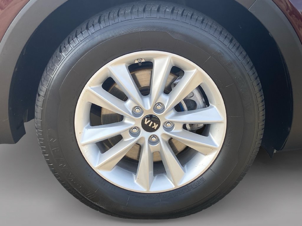 Used 2019 Kia Sorento AWD w/ LX Convenience Package image 9