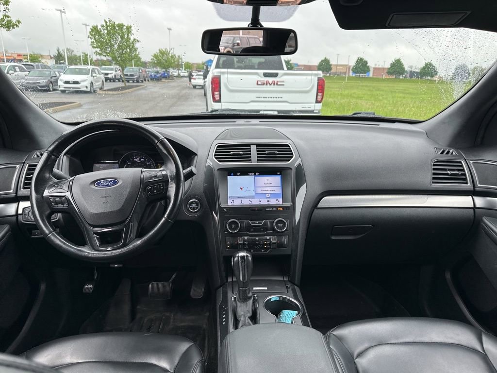 Used 2019 Ford Explorer XLT w/ Equipment Group 202A AWD/4WD image 20