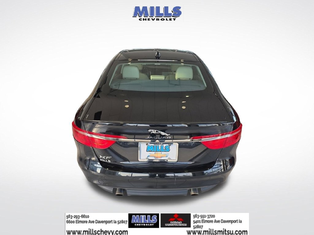 Used 2018 Jaguar XF Premium AWD/4WD image 6