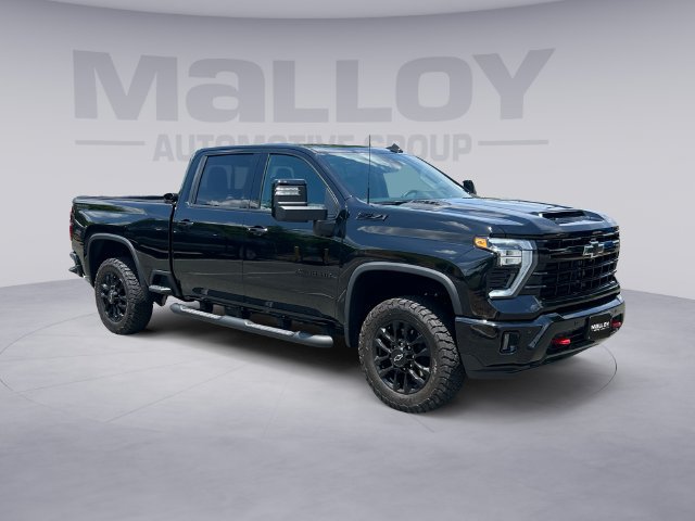 Used 2025 Chevrolet Silverado 2500 LTZ w/ Trail Boss Package AWD/4WD image 7