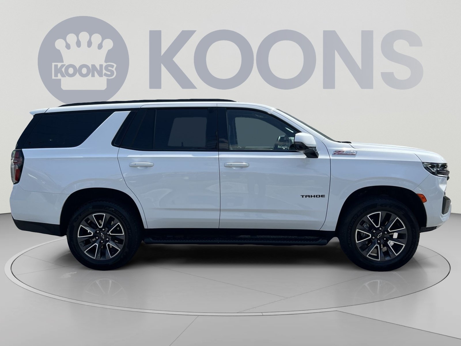 Used 2023 Chevrolet Tahoe Z71 w/ Luxury Package AWD/4WD image 8