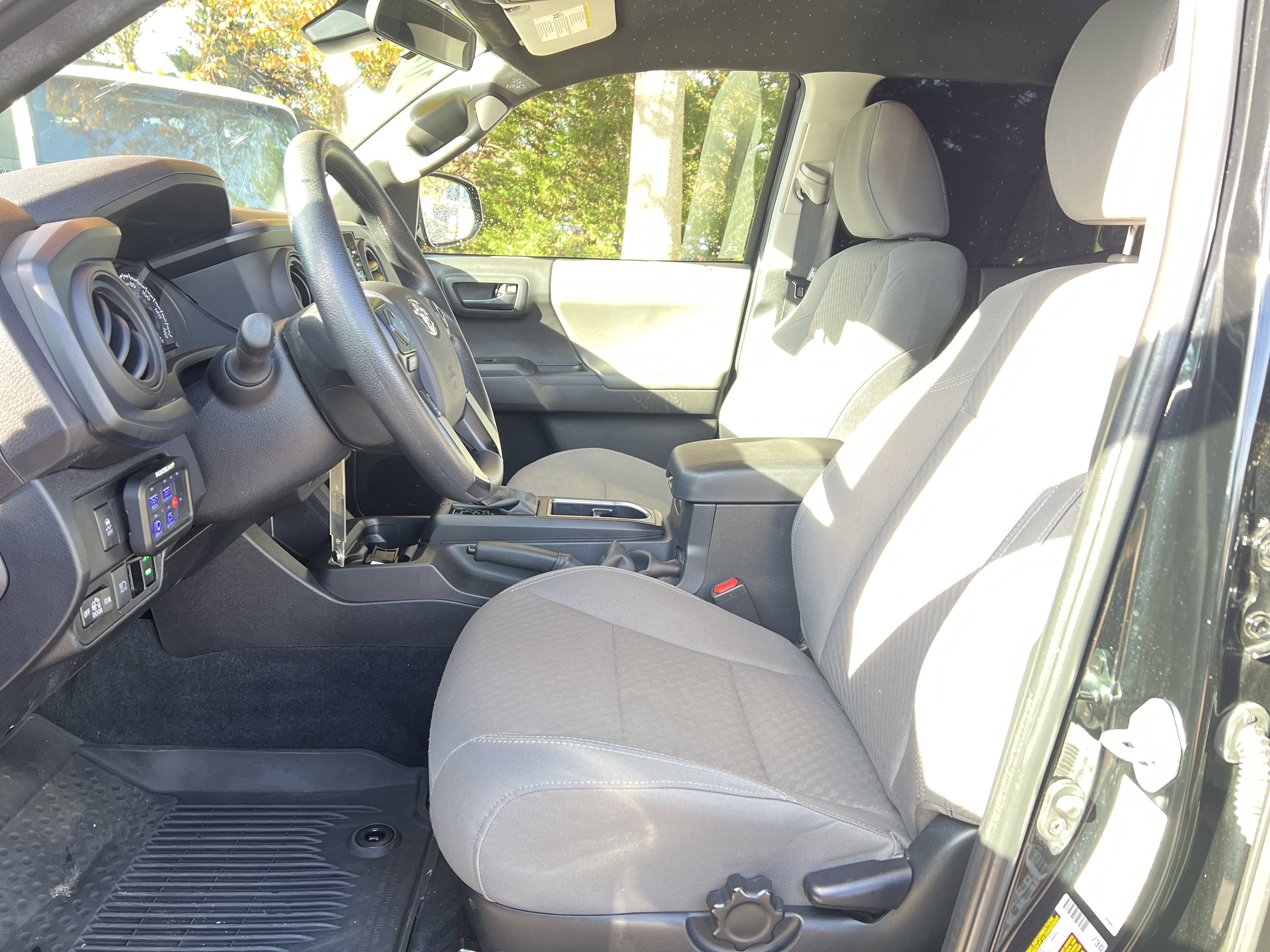 Used 2023 Toyota Tacoma SR image 16