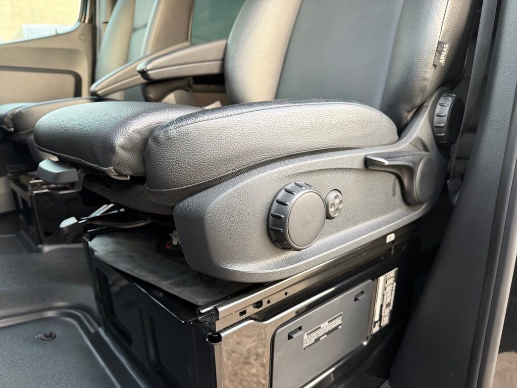Used 2024 Mercedes-Benz Sprinter 2500 image 15