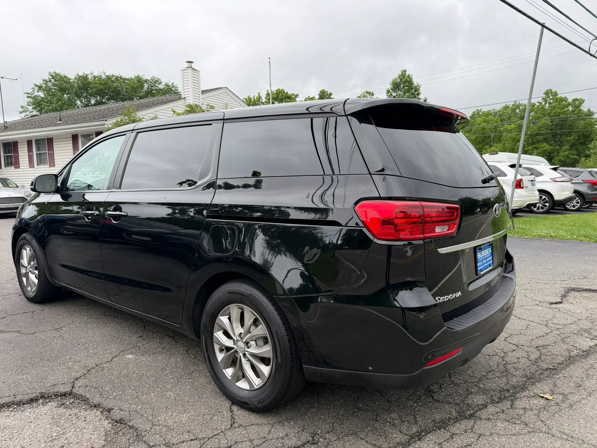 Used 2019 Kia Sedona LX FWD image 6
