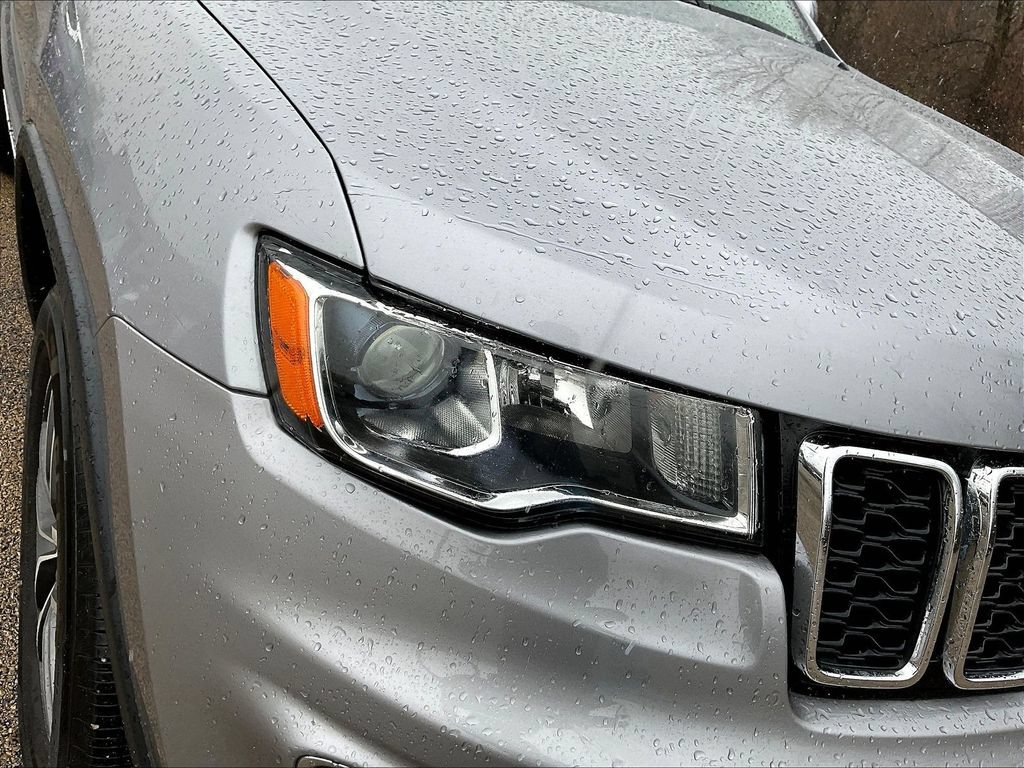 Used 2020 Jeep Grand Cherokee Limited AWD/4WD image 32