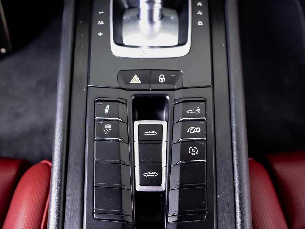 Certified 2018 Porsche 911 Targa 4 GTS image 23