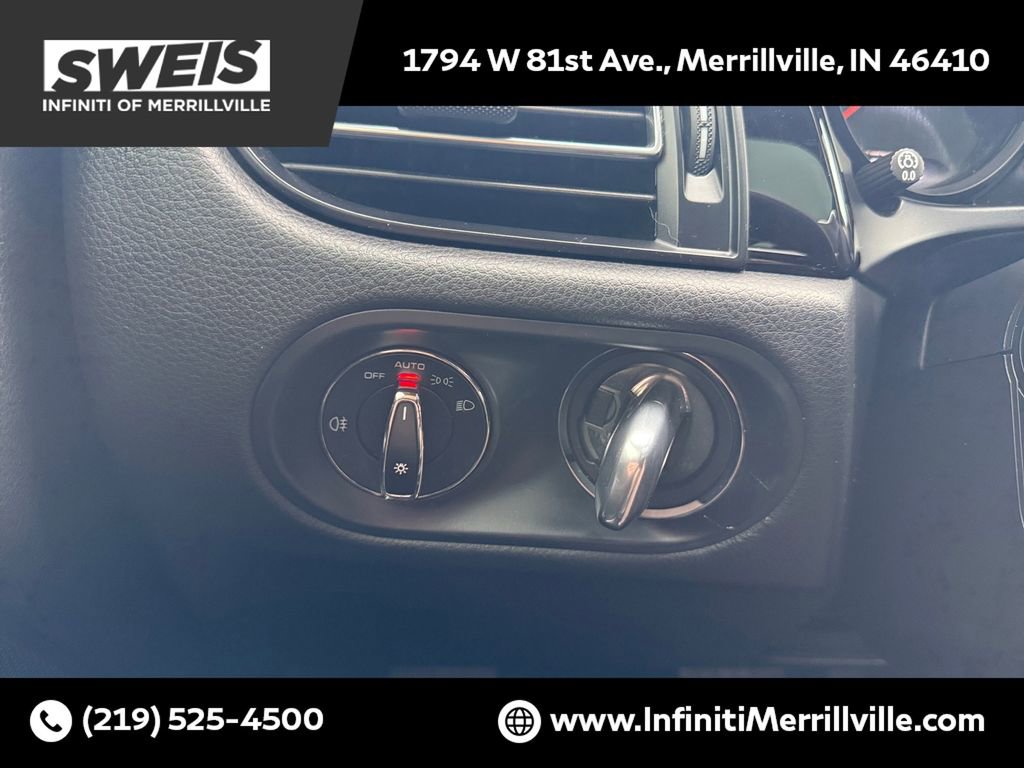 Used 2021 Porsche Macan S image 2