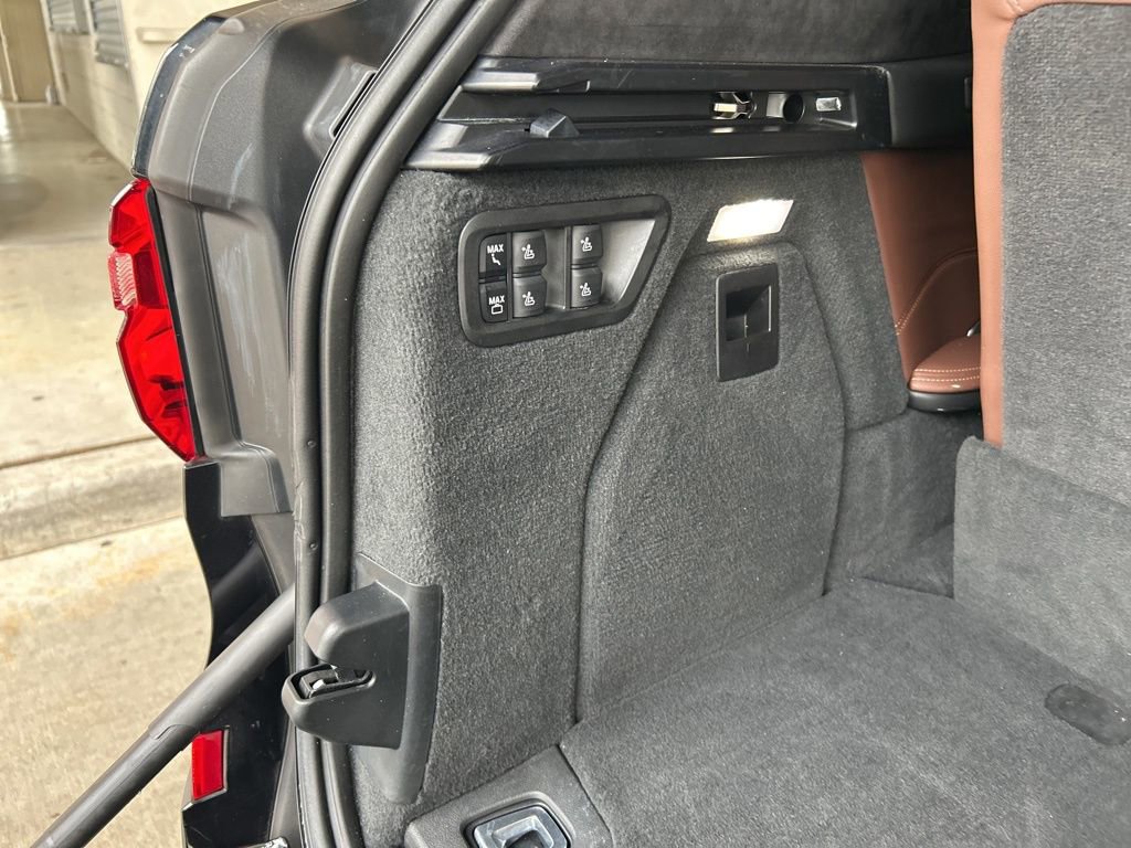 Used 2022 BMW X7 M50i w/ Dynamic Handling Package image 54