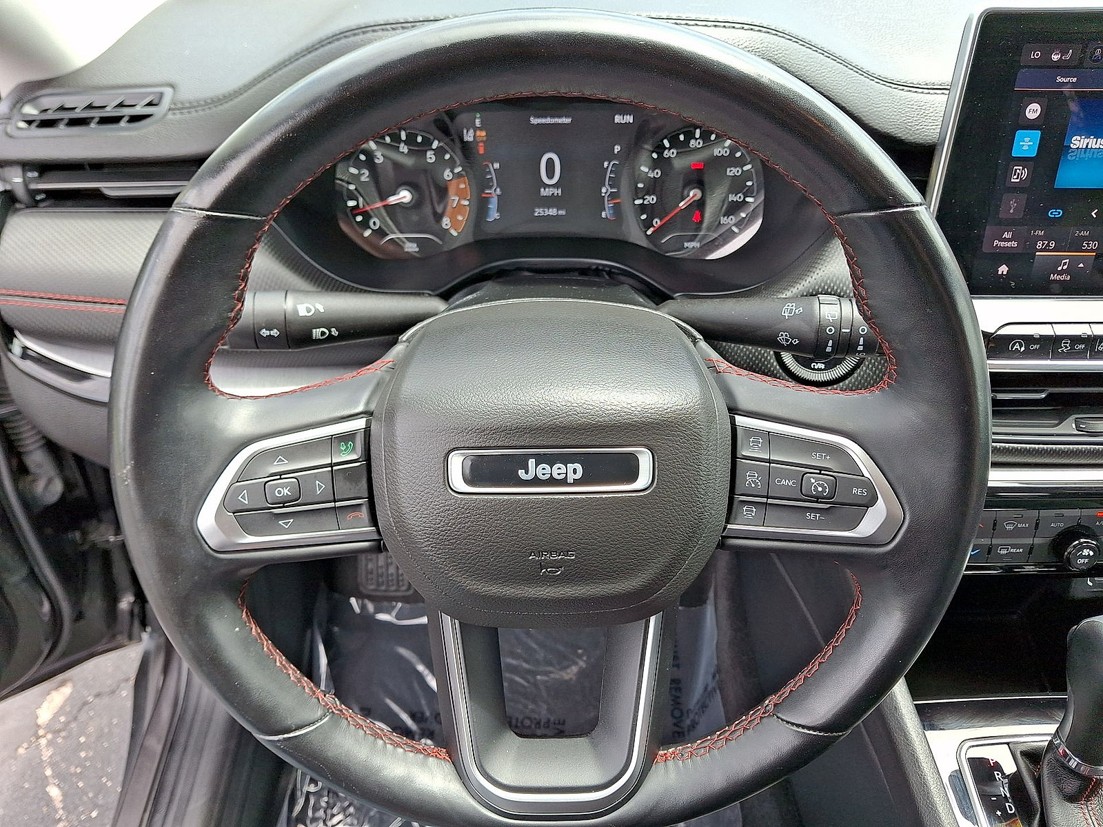 Used 2022 Jeep Compass Trailhawk w/ Trailhawk Convenience Group AWD/4WD image 16