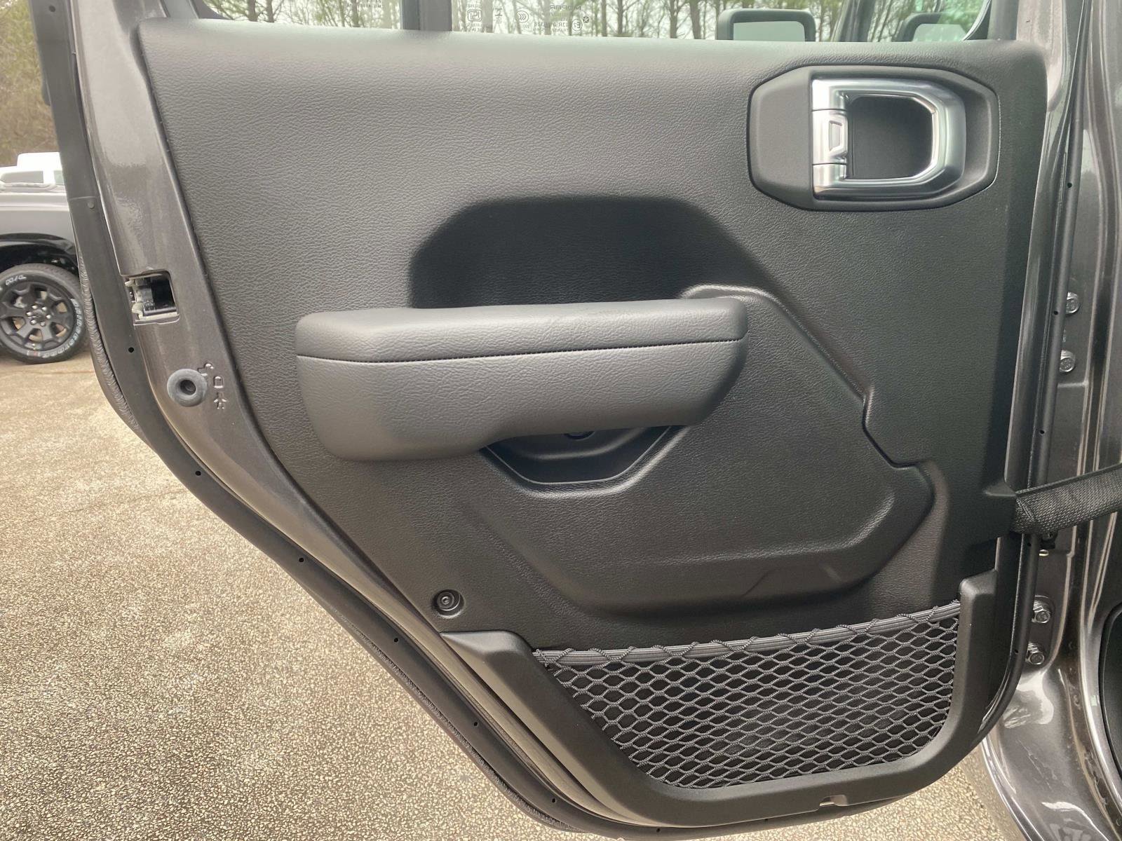 New 2026 Jeep Gladiator Sport image 8