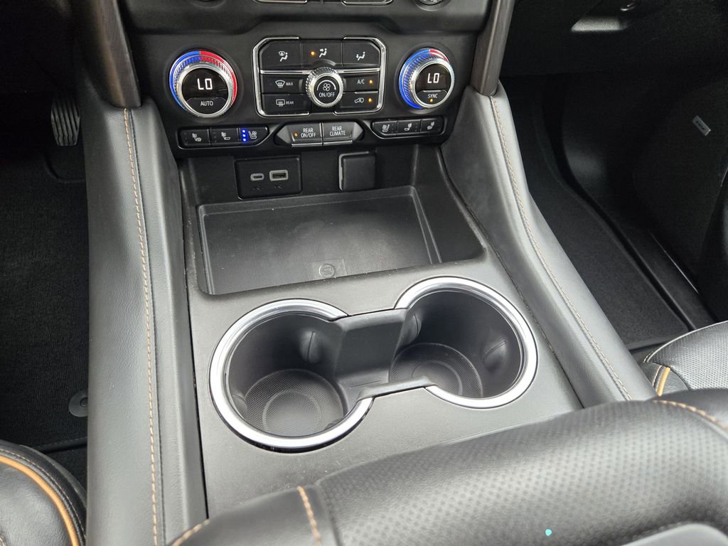 Used 2023 GMC Yukon AT4 AWD/4WD image 17
