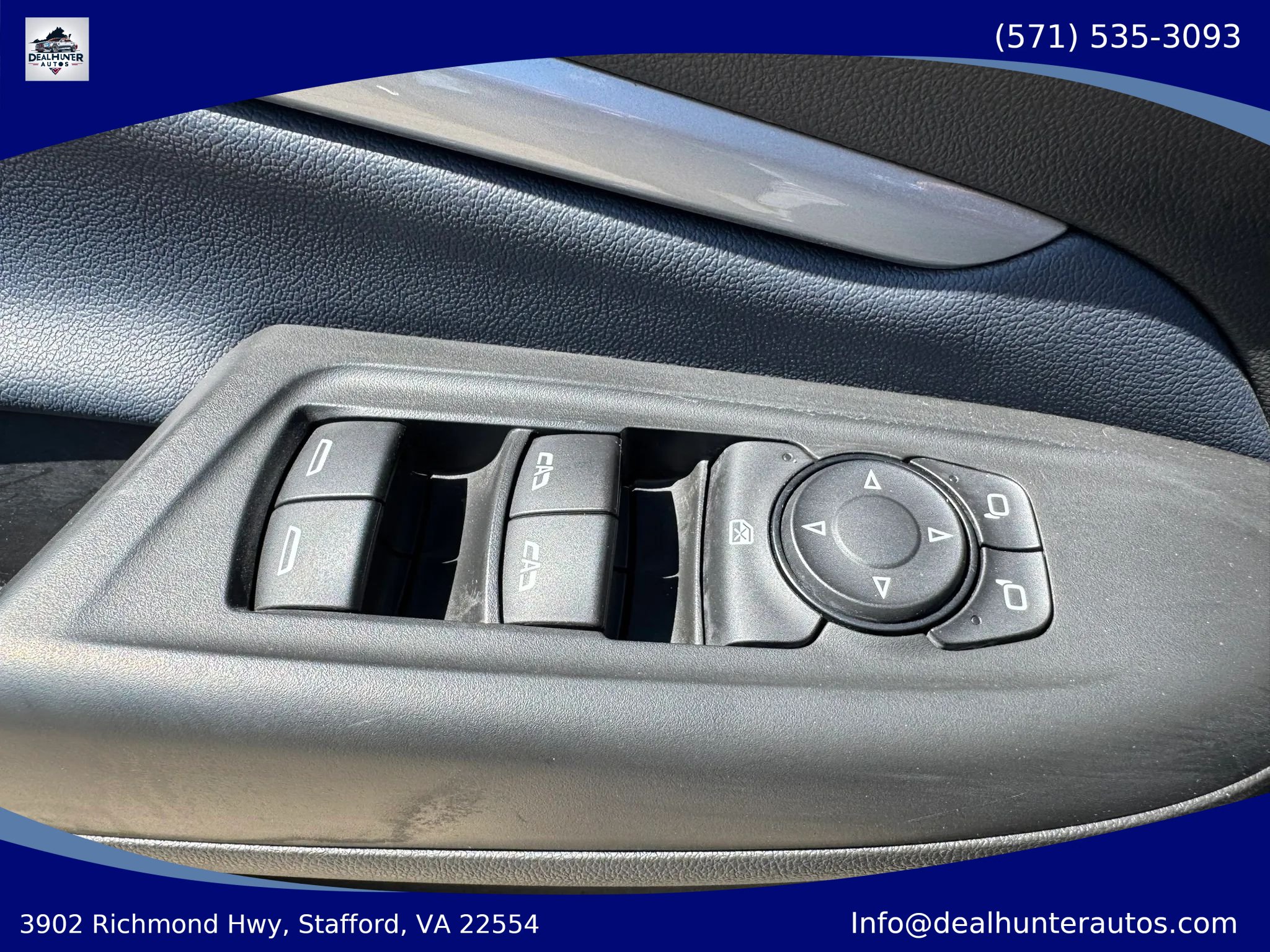 Used 2023 Chevrolet Bolt EUV LT w/ Convenience Package FWD image 24