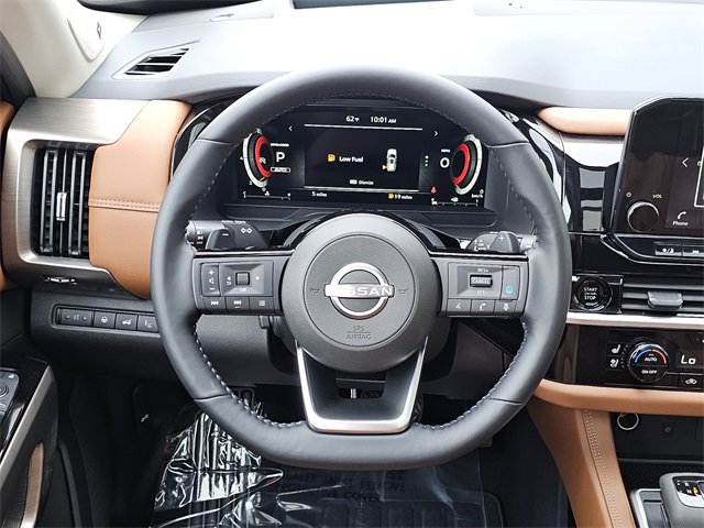 New 2025 Nissan Pathfinder Platinum w/ Cargo Package image 17