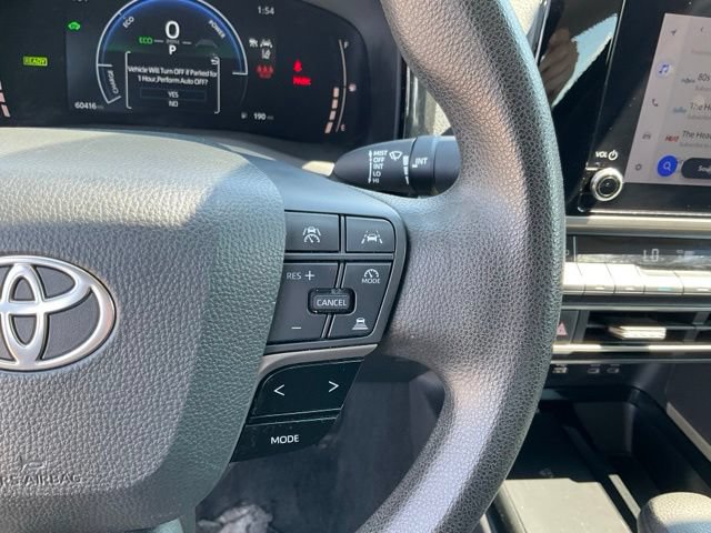 Used 2025 Toyota Camry LE FWD image 11
