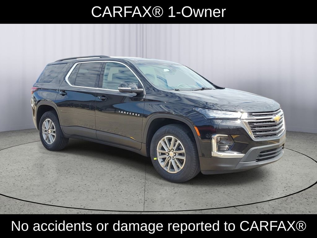 Certified 2023 Chevrolet Traverse LT image 2