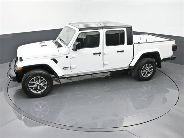 Used 2024 Jeep Gladiator Sport image 32