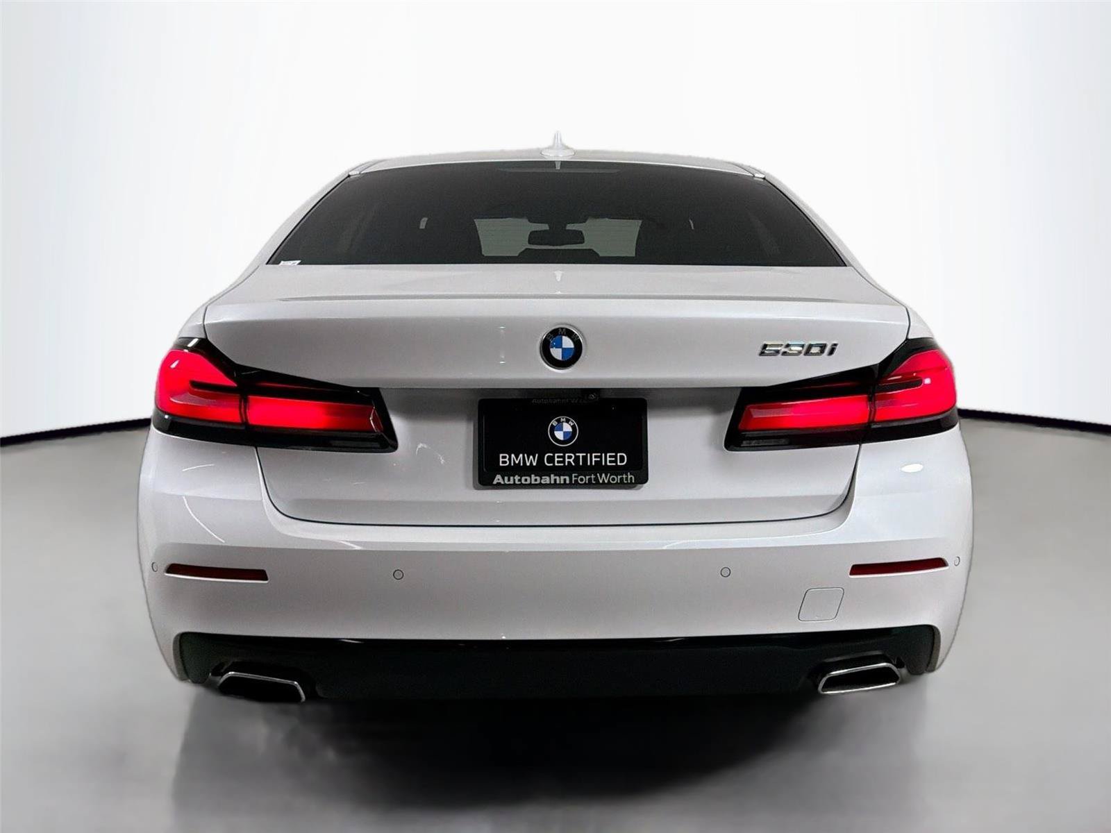 Certified 2023 BMW 530i w/ Premium Package RWD image 7