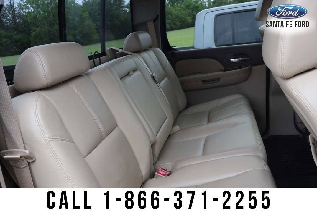 Used 2009 GMC Sierra 2500 SLT w/ Entertainment Package image 27