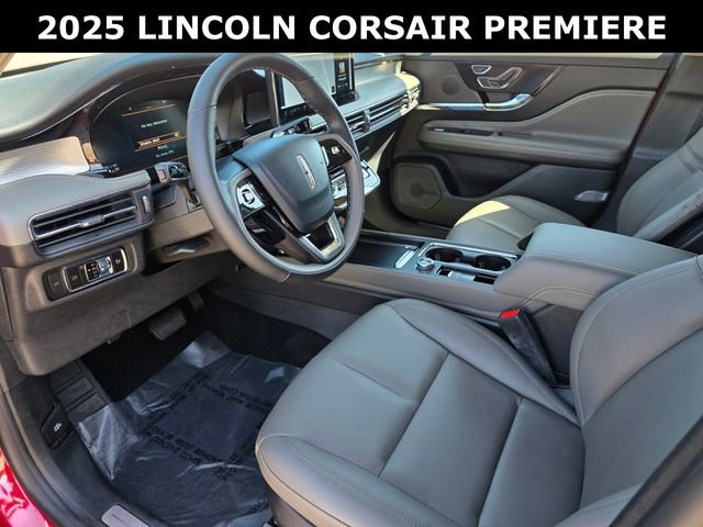 Used 2025 Lincoln Corsair Premiere image 23