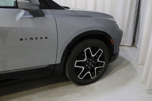 Used 2023 Chevrolet Blazer RS w/ Driver Confidence II Package image 39