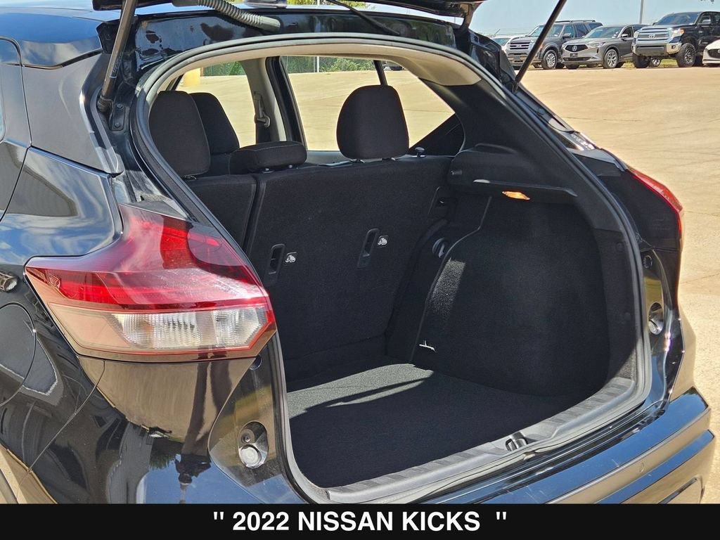 Used 2022 Nissan Kicks S FWD image 32