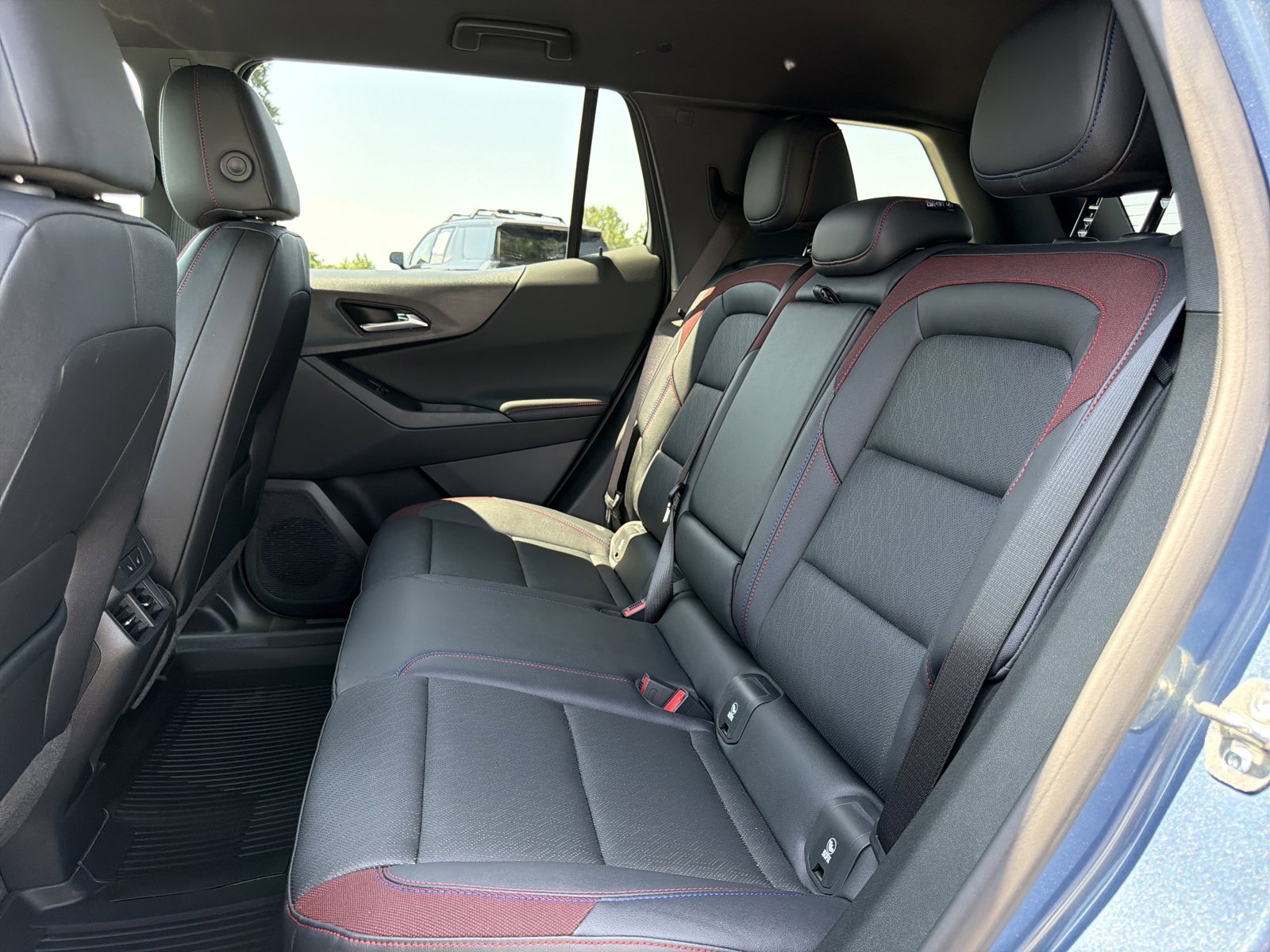 Used 2026 Chevrolet Equinox RS w/ Convenience Package III AWD/4WD image 29