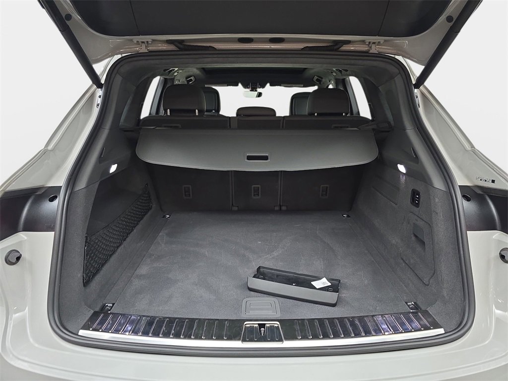 Used 2023 Porsche Cayenne GTS image 15