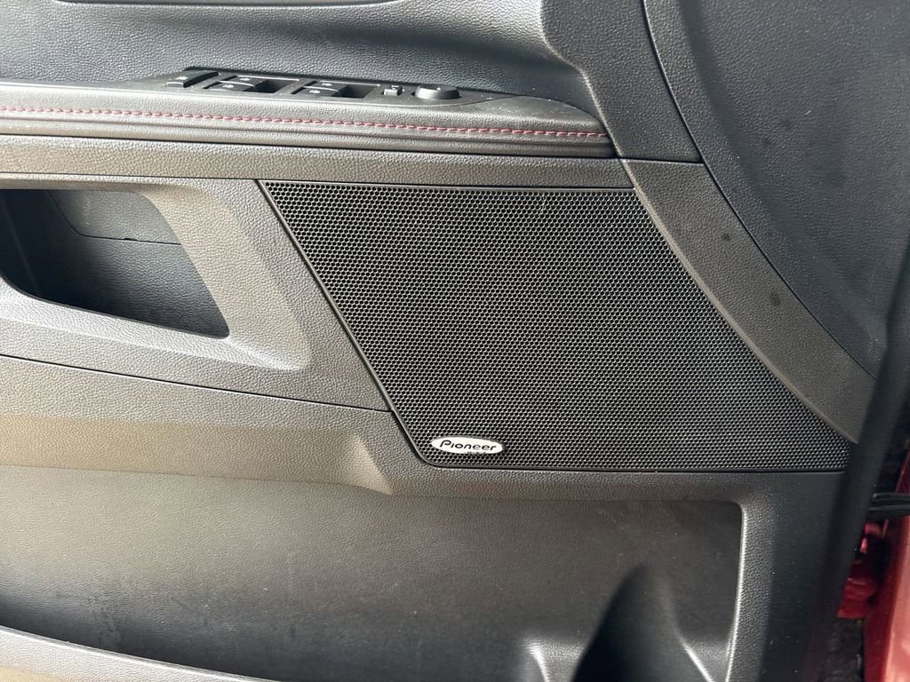 Used 2015 Chevrolet Equinox LTZ FWD image 24