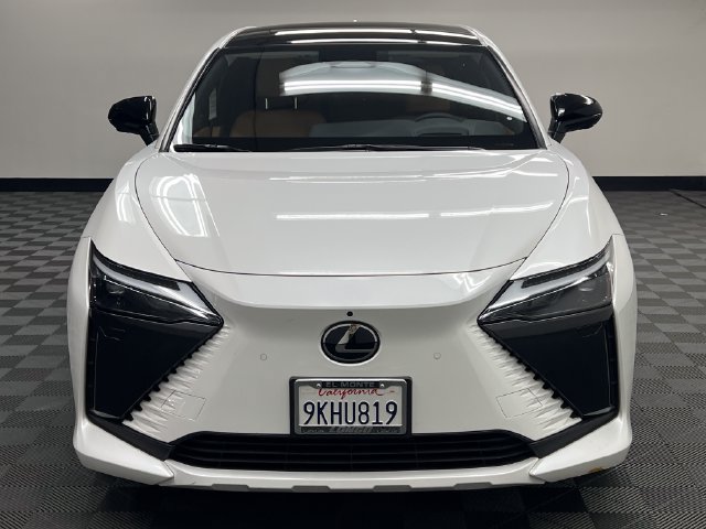 Certified 2023 Lexus RZ 450e Premium w/ Technology Package AWD/4WD image 3