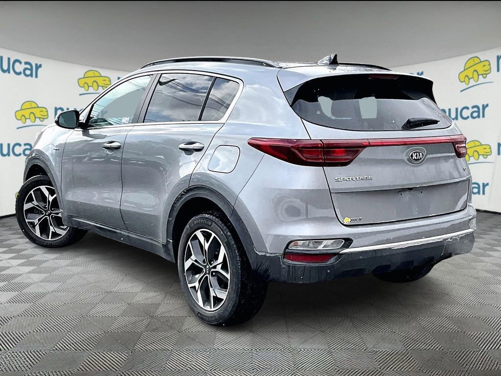 Used 2022 Kia Sportage EX w/ EX Technology Package image 4
