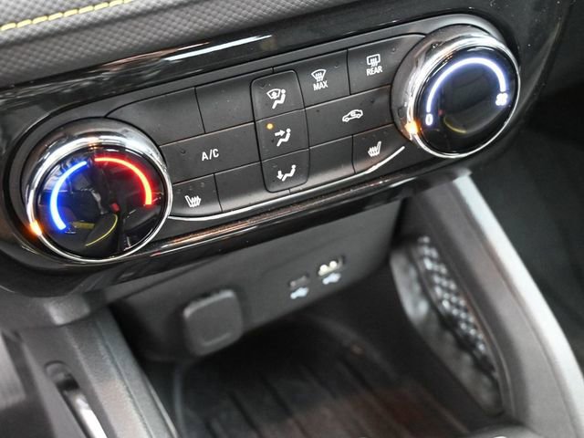 Used 2025 Chevrolet TrailBlazer ACTIV image 34