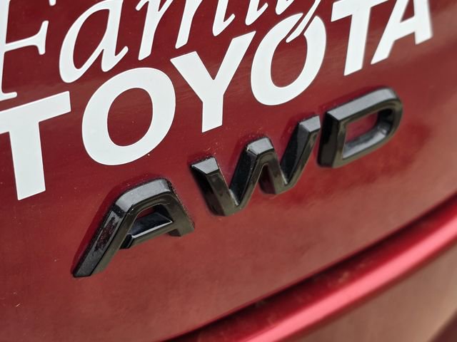 Used 2025 Honda Pilot Sport image 9