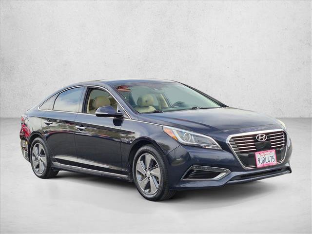 Used 2017 Hyundai Sonata Limited w/ Ultimate Package 02 FWD image 4
