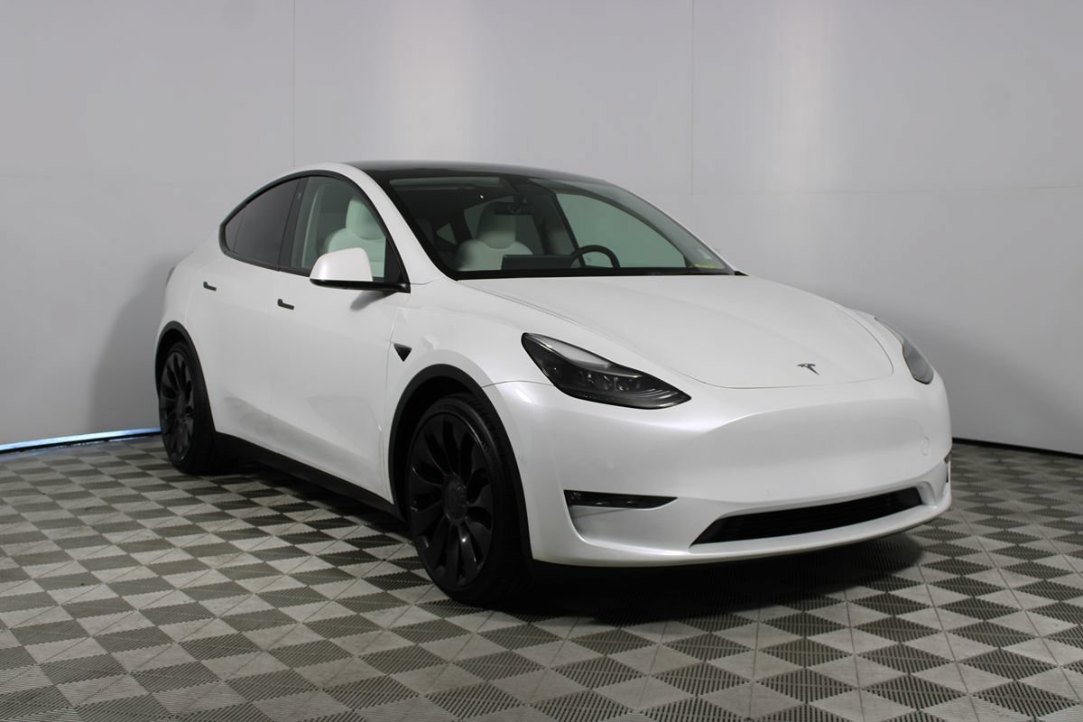 Used 2022 Tesla Model Y Performance AWD/4WD image 29