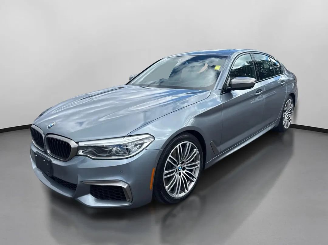 Used 2020 BMW M550i xDrive w/ Executive Package image 3