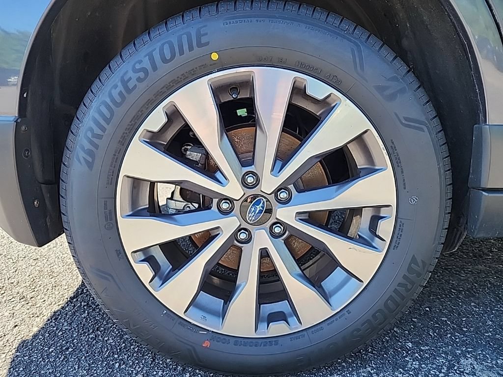 Used 2016 Subaru Outback 2.5i Limited AWD/4WD image 25