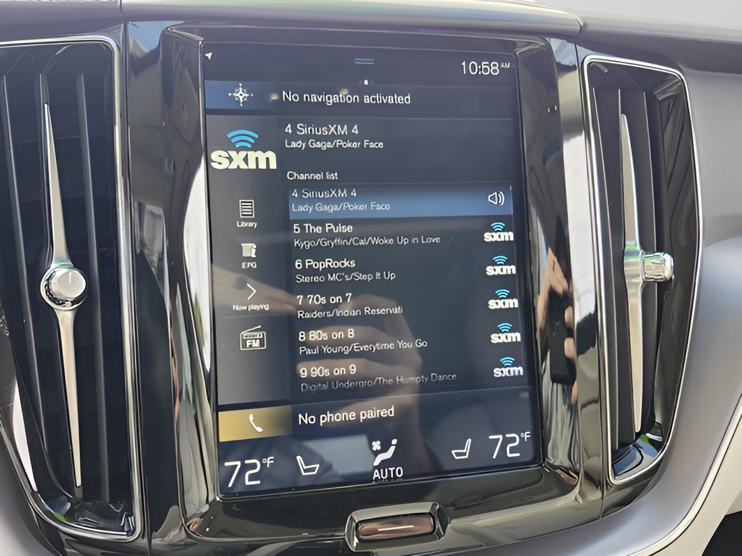 Used 2020 Volvo XC60 T8 Momentum w/ Protection Package Premier image 32