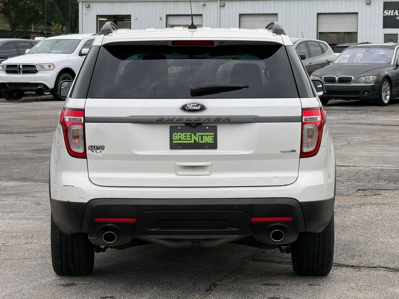 Used 2015 Ford Explorer XLT w/ Equipment Group 202B AWD/4WD image 4