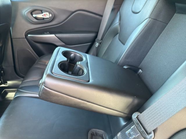 Used 2021 Jeep Cherokee Limited image 14