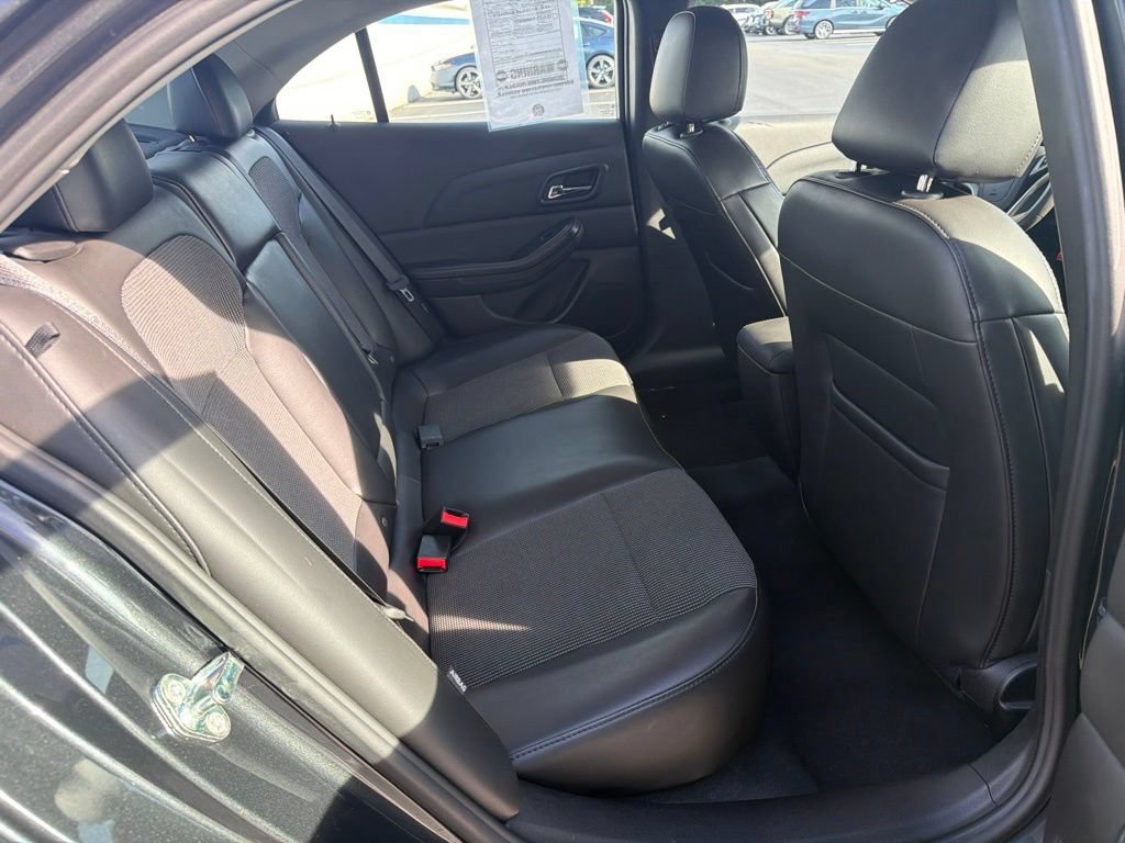 Used 2015 Chevrolet Malibu LT FWD image 21