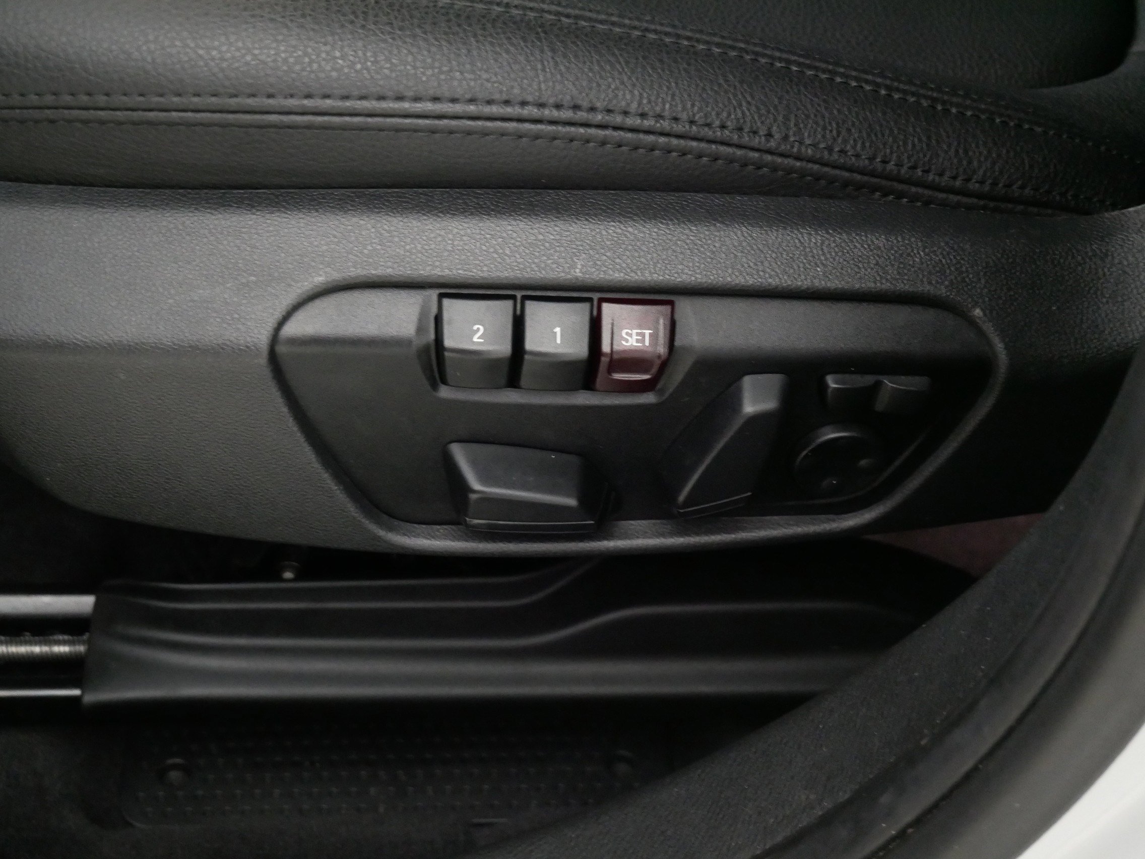 Used 2020 BMW X2 M35i image 20