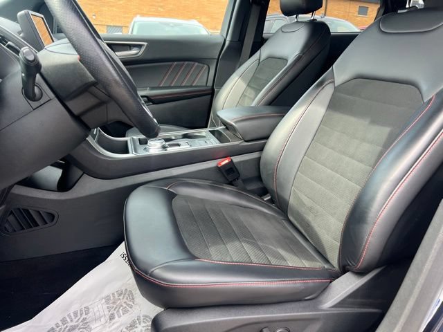 Certified 2024 Ford Edge ST-Line AWD/4WD image 18