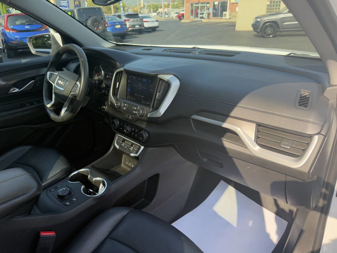 Used 2022 GMC Terrain SLE w/ Driver Convenience Package image 15