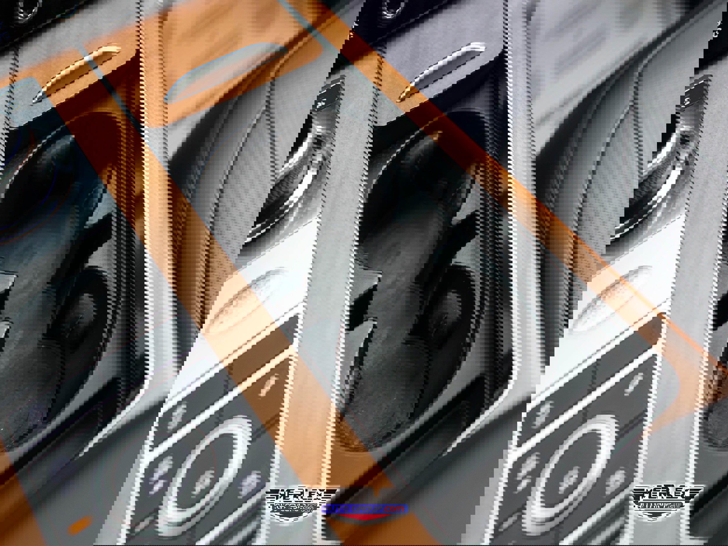 Used 2018 Land Rover Range Rover Long Wheelbase Supercharged image 41